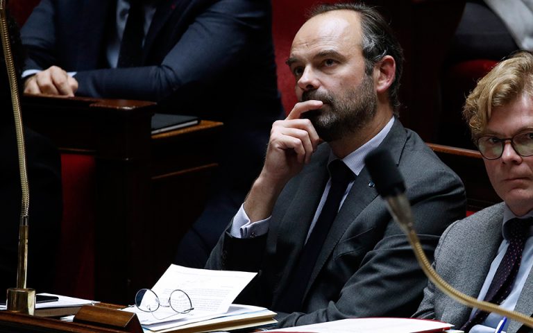 Ο Γάλλος πρωθυπουργός ανακοίνωσε την 6μηνη αναστολή των δημοσιονομικών μέτρων
