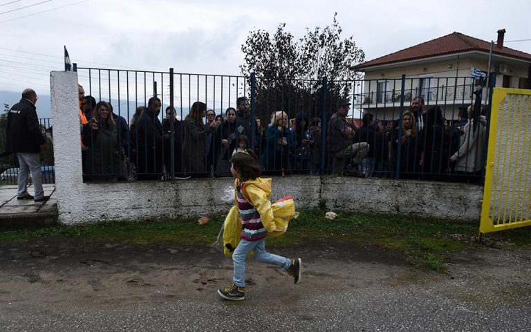 Washington Post: Που χάθηκαν τα παιδιά στην Ελλάδα;