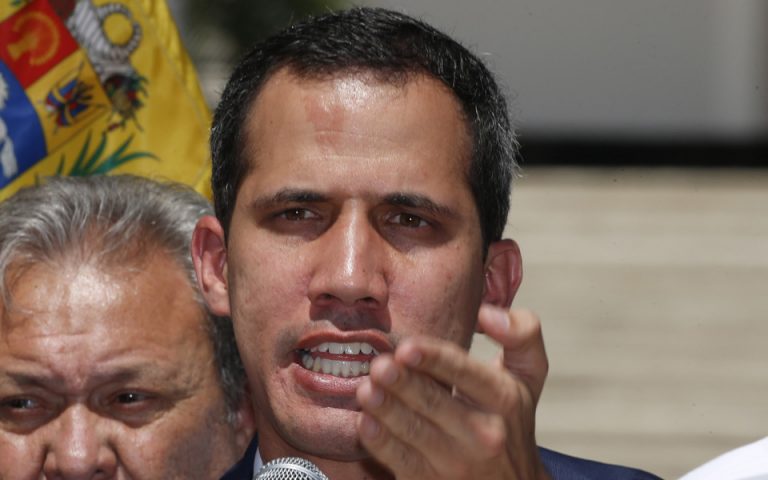 Η ΠΓΔΜ αναγνωρίζει τον Χουάν Γουαϊδό ως προσωρινό πρόεδρο της Βενεζουέλας