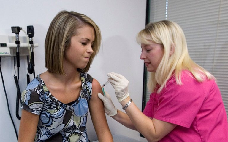 HPV: ασφαλές και απαραίτητο το εμβόλιο