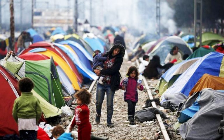 Εκθεση του Συμβουλίου της Ευρώπης: Υπερπληθυσμός και κακομεταχείριση μεταναστών στην Ελλάδα