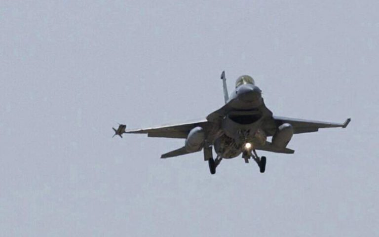 ΗΠΑ: Ερωτηματικά για την προέλευση των F-16 που κατέρριψαν το ινδικό μαχητικό στο Πακιστάν