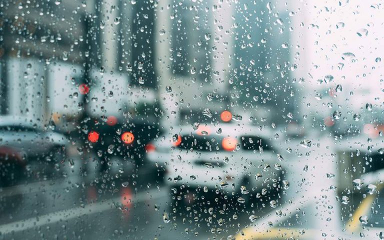 Νεφώσεις, βροχές και καταιγίδες στο μεγαλύτερο μέρος της χώρας