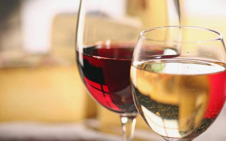 Πενήντα Ελληνες παραγωγοί οίνου και τσίπουρου στην Εκθεση Prowein 2019