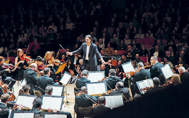 Ο Λεωνίδας Καβάκος εμπνέει την Κρατική Ορχήστρα Αθηνών