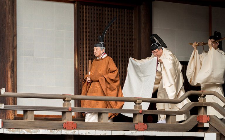 Τελετουργικά στο αυτοκρατορικό παλάτι του Τόκιο για την παραίτηση του Ακιχίτο (φωτογραφίες)