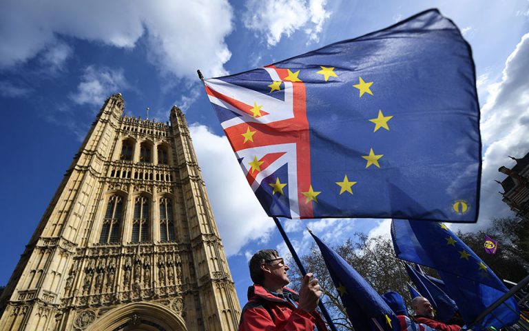 Βρετανία: Υπερψηφίστηκε η παράταση του Brexit