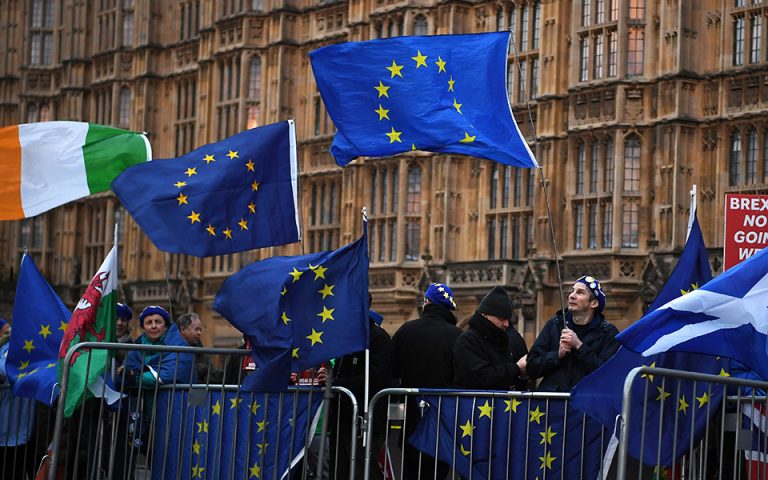 Βρετανικό Κοινοβούλιο: Σε εξέλιξη η ψηφοφορία για αποχώρηση με ή χωρίς συμφωνία για το Brexit