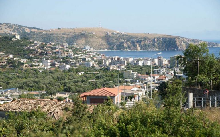 Εκκληση από την ομογένεια να προστατευθούν οι ελληνικές περιουσίες στη Χειμάρρα