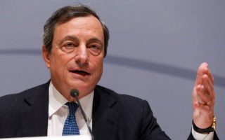 Σύμφωνα με τον πρόεδρο της ΕΚΤ Μ. Ντράγκι, τα επιτόκια του ευρώ θα παραμείνουν αμετάβλητα έως τα τέλη του 2019.