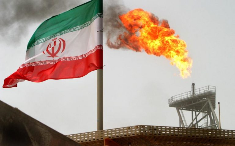 Το Ιράν προειδοποιεί με «συνέπειες» τις ΗΠΑ αν εμποδίσουν τις πωλήσεις πετρελαίου της Τεχεράνης