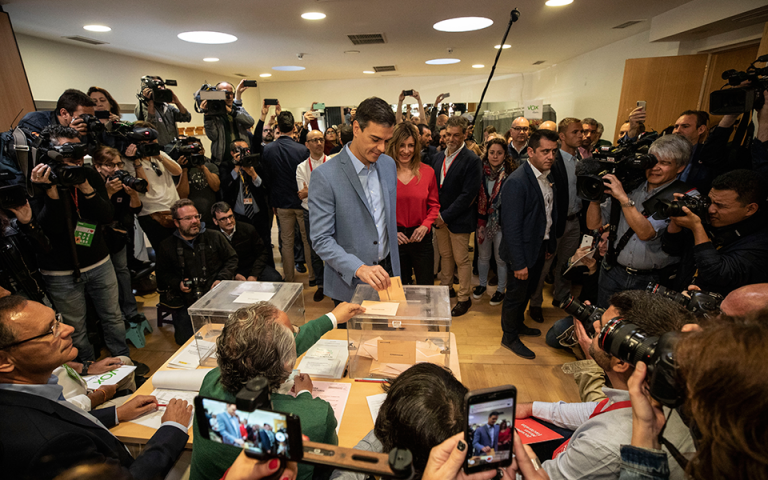 Ισπανία: Ανοιξαν οι κάλπες για τις βουλευτικές εκλογές