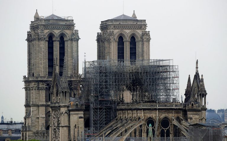 Παναγία των Παρισίων: Η δομή του ναού «αντέχει», αλλά υπάρχουν «ευάλωτα σημεία»