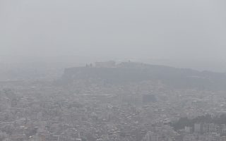 Άποψη της Αθήνας από τα  Τουρκοβούνια ,  Τρίτη 17 Απριλίου 20182018. Αποπνικτική παραμένει η ατμόσφαιρα στην Αθήνα λόγω της αφρικανικής σκόνης. ΑΠΕ-ΜΠΕ/ΑΠΕ-ΜΠΕ/Παντελής Σαίτας