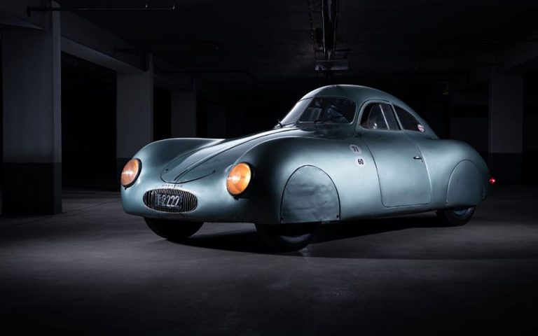 Σε δημοπρασία η σπανιότερη και παλαιότερη Porsche Type 64 του 1939