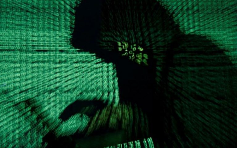 Politico: Ρώσοι χάκερς διείσδυσαν ηλεκτρονικά σε φακέλους ψηφοφόρων σε δύο κομητείες στη Φλόριντα το 2016