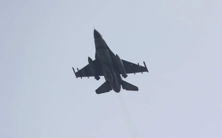 Τουρκικά F-16 πέταξαν πάνω από τις Οινούσσες και τη Χίο