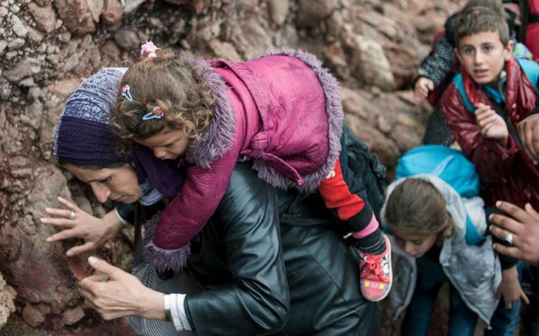 «Μητέρες της προσφυγιάς» μέσα από 15 φωτογραφίες του Reuters