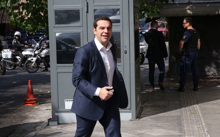 Στην Κουμουνδούρου ο Αλ. Τσίπρας – Συνεδρίασε η Πολιτική Γραμματεία ΣΥΡΙΖΑ