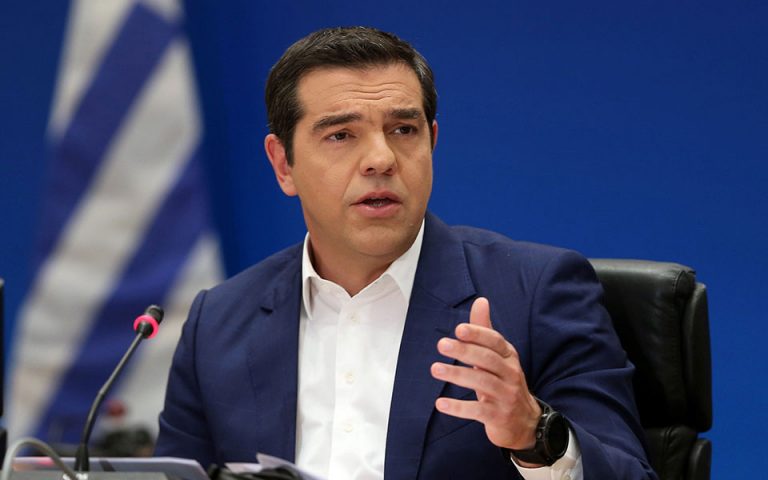 Bloomberg: Η Ελλάδα μειώνει το στόχο για πρωτογενές πλεόνασμα και «δοκιμάζει» τη συμφωνία με τους πιστωτές