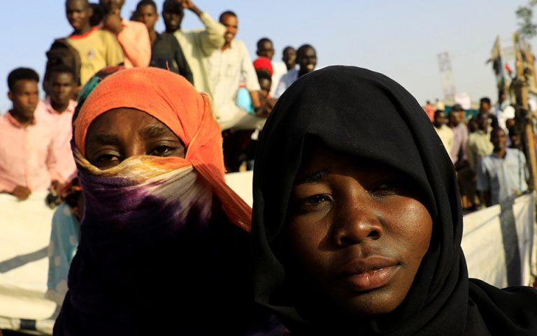 Κάηκαν ολόκληρα χωριά στο Νότιο Σουδάν – Τουλάχιστον 48 νεκροί