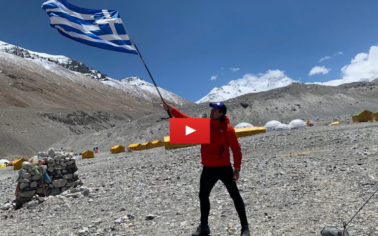 Eβερεστ – 5.200 μέτρα: Οι μέρες του Γιώργου Τσιάνου στην κατασκήνωση βάσης (BINTEO)