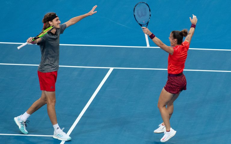 «Το δυναμικό δίδυμο Τσιτσιπάς και Σάκκαρη που μεταμόρφωσε το ελληνικό τένις» – Αφιέρωμα του tennis.com