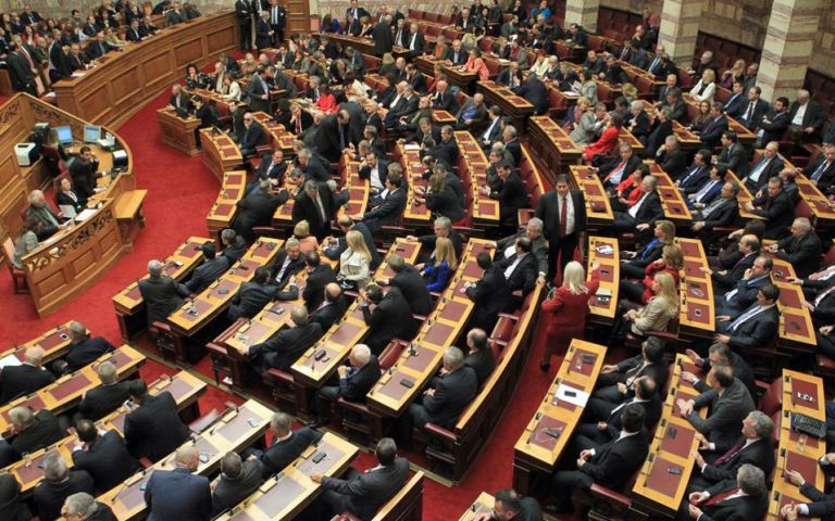 Κορυφώνεται η μάχη στη Βουλή για την παροχή ψήφου εμπιστοσύνης