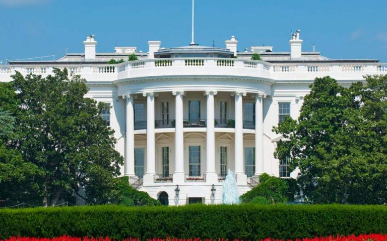 Συνάντηση των «ομοϊδεατών» Τραμπ – Όρμπαν σήμερα στον Λευκό Οίκο
