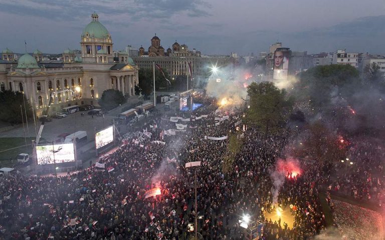 Κινδυνεύει η ελευθεροτυπία στη Σερβία, επισημαίνει έκθεση