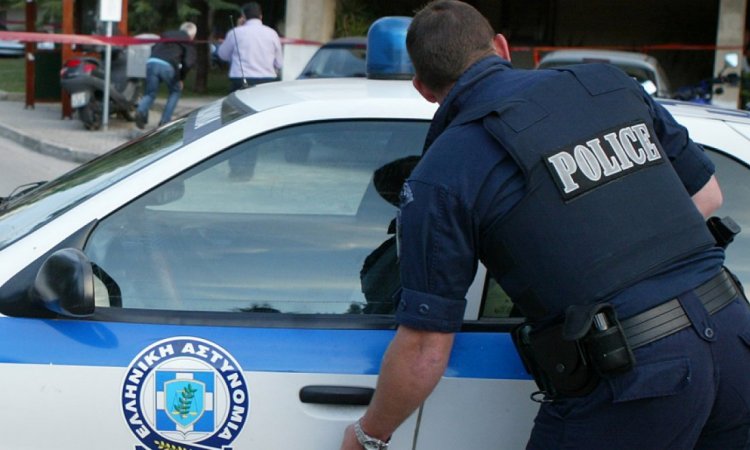 Σύλληψη δύο ατόμων για σωματεμπορία στο λιμάνι της Ραφήνας