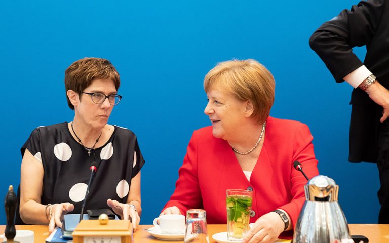 «Στραβό το κλήμα» στο CDU