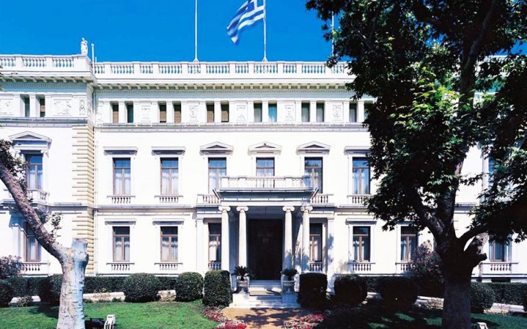 Νίκος Κ. Αλιβιζάτος: Γιατί ο κ. Παυλόπουλος οφείλει να πει «όχι» και μετά τις 30 Ιουνίου
