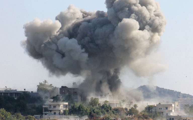 Οκτώ τραυματίες από έκρηξη σε αποθήκη πυρομαχικών στη Δαμασκό