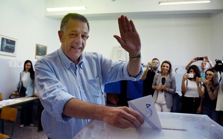 Ψήφισαν οι υποψήφιοι δήμαρχοι Ταχιάος – Ζέρβας στη Θεσσαλονίκη