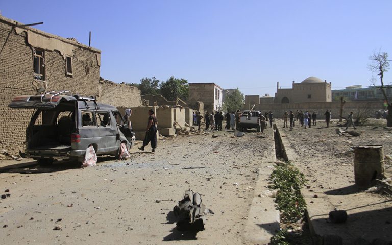 Αφγανιστάν: Τουλάχιστον 14 νεκροί από έκρηξη βόμβας σε αυτοκίνητο