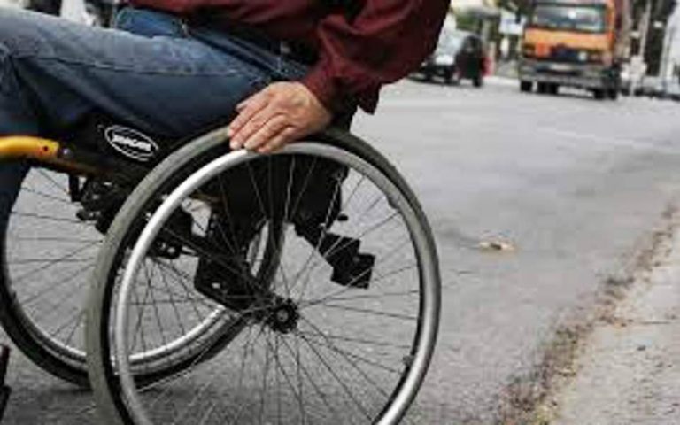 Εκθεση Συνηγόρου: Γολγοθάς η καθημερινότητα για τους ανθρώπους με αναπηρία