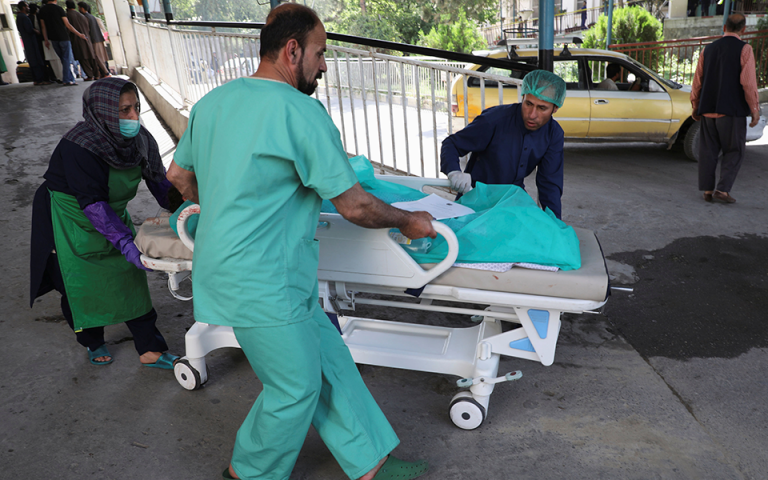Αφγανιστάν: Τουλάχιστον πέντε νεκροί και 10 τραυματίες σε βομβιστική επίθεση εναντίον λεωφορείου