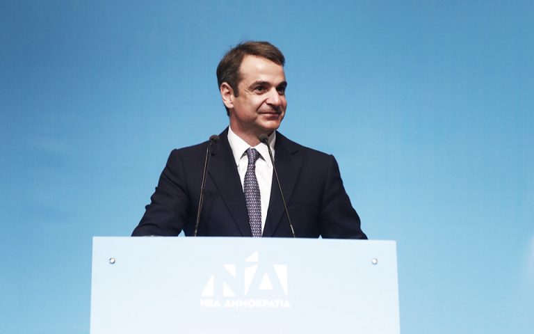 Guardian: Ο νέος πρωθυπουργός της Ελλάδας έχει βάλει τις μηχανές στο φουλ
