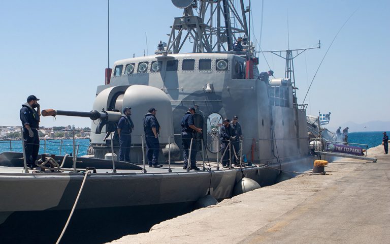 Με πλοίο του Πολεμικού Ναυτικού οι ετεροδημότες από τη Ρόδο στο Καστελόριζο