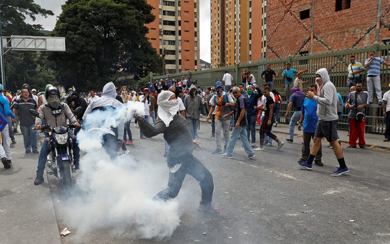 Εκθεση ΟΗΕ για τη Βενεζουέλα: Εκτελέσεις αντιφρονούντων από παρακρατικούς