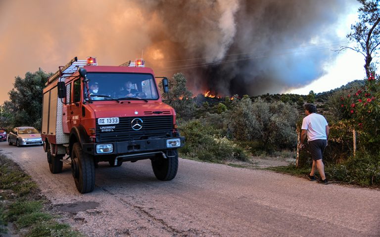 Πυρκαγιά σε εξέλιξη στην Κλάκοβα Μεγαλόπολης