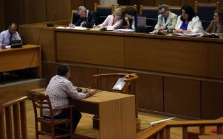 Ο Γιώργος Ρουπακιάς, κατηγορούμενος για τη δολοφονία του Παύλου Φύσσα στη δίκη της Χρυσής Αυγής, απολογείται ενώπιον του δικαστηρίου, Αθήνα Πέμπτη 18 Ιουλίου 2019. ΑΠΕ-ΜΠΕ/ΑΠΕ-ΜΠΕ/ΟΡΕΣΤΗΣ ΠΑΝΑΓΙΩΤΟΥ