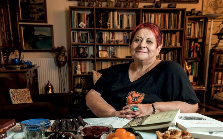 Σούλα Μπόzη: «Η πολίτικη κουζίνα έχει εκλείψει»