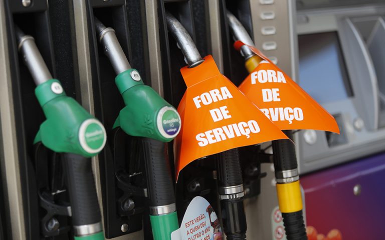 Πορτογαλία: Ελλείψεις καυσίμων εξαιτίας της επ’αόριστον απεργίας των οδηγών βυτιοφόρων