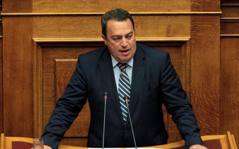 Πρόεδρος της Επιτροπής Αναθεώρησης του Συντάγματος ο Ευ. Στυλιανίδης