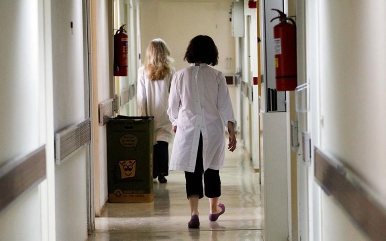 Θεσσαλονίκη: Αιφνιδιαστικοί έλεγχοι σε νοσοκομεία για παράνομες νοσοκόμες