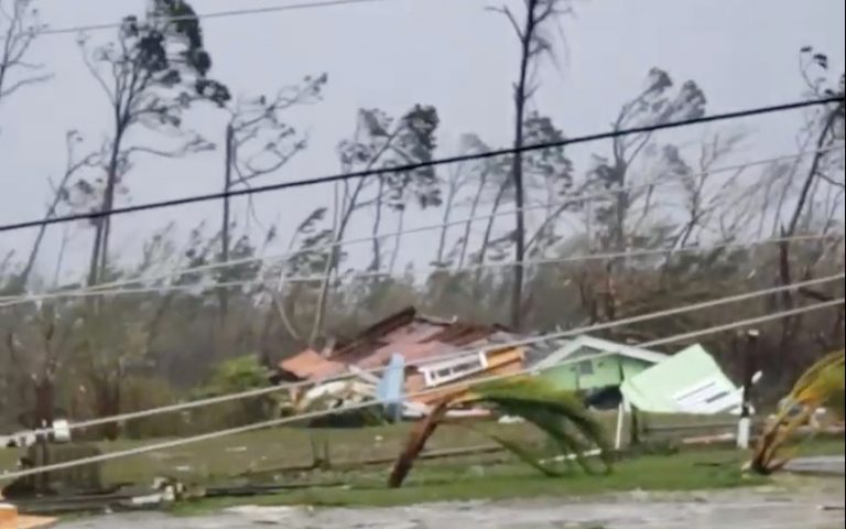 Ο τυφώνας «Ντόριαν» χτύπησε τις Μπαχάμες