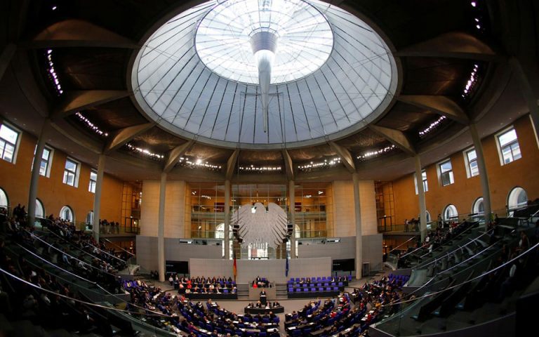 «Μαχαίρι» στον προϋπολογισμό της ΕΕ σχεδιάζει το Βερολίνο