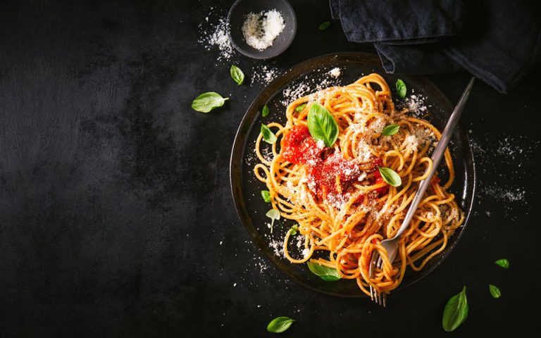 Η βέρα ναπολιτάνα – Spaghetti al pomodoro